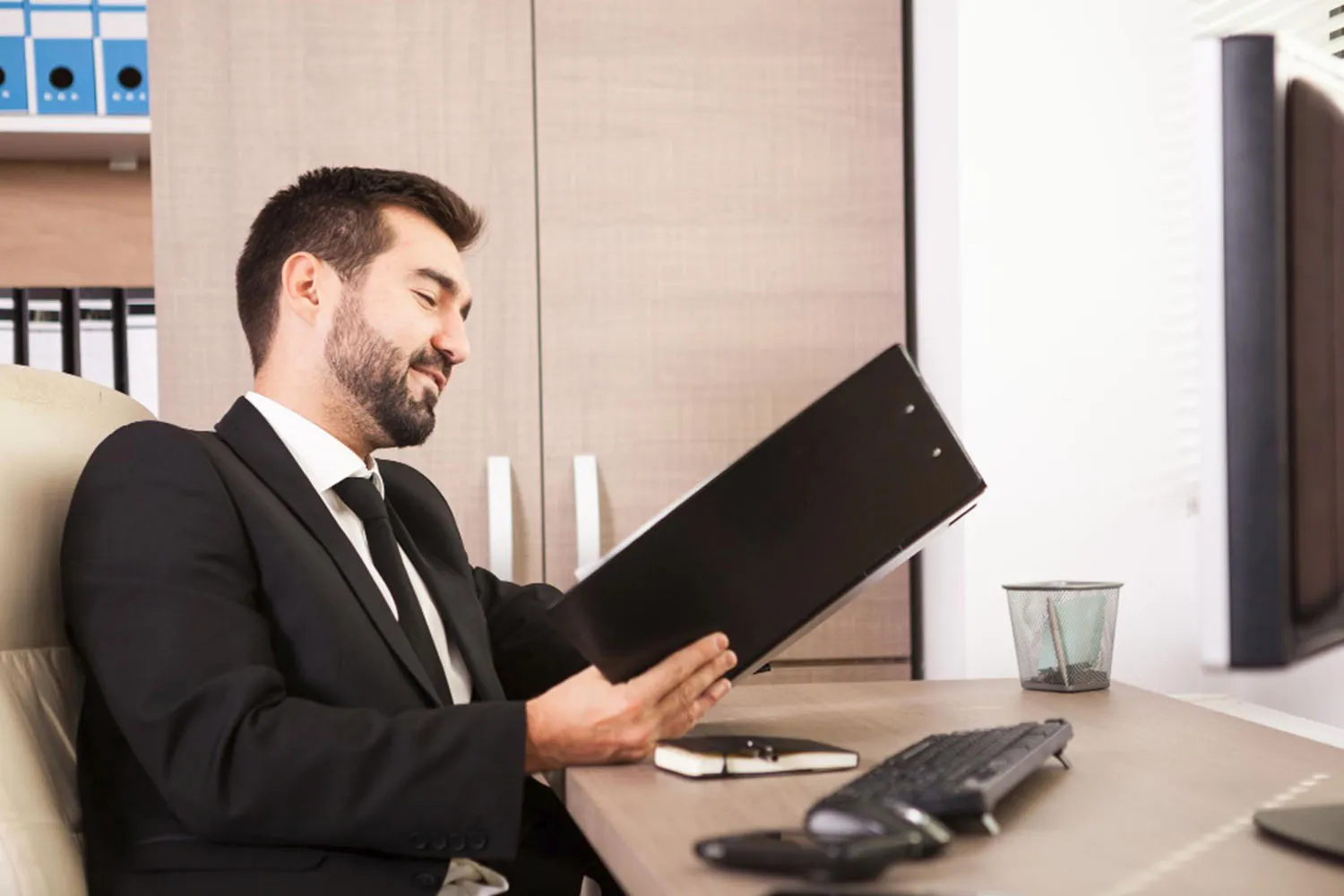 Employer of Record (EOR)